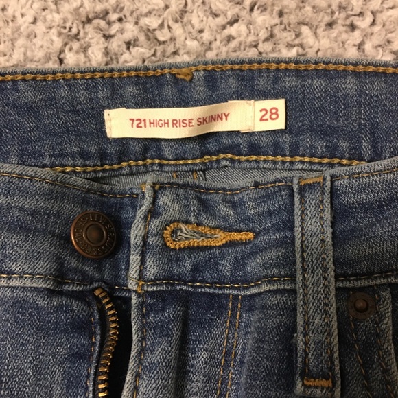 LEVI STRAUSS & CO blue jeans - Picture 2 of 3